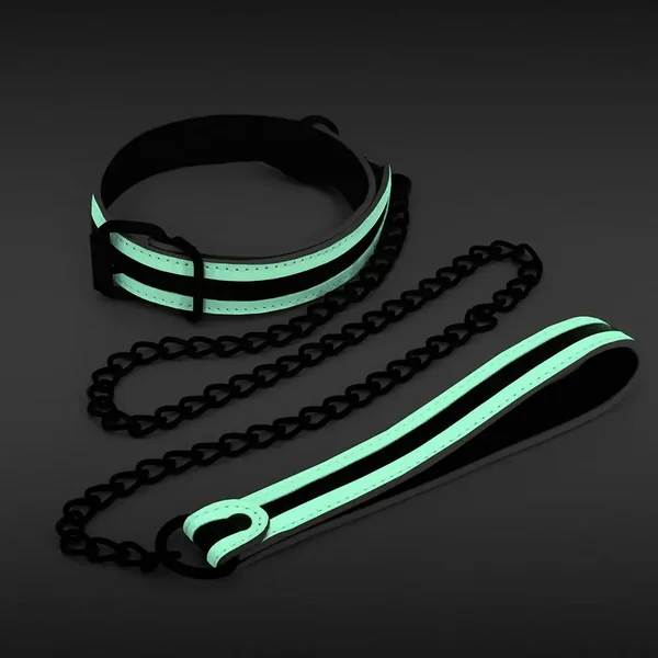Glow Bondage Collar and Leash Green
